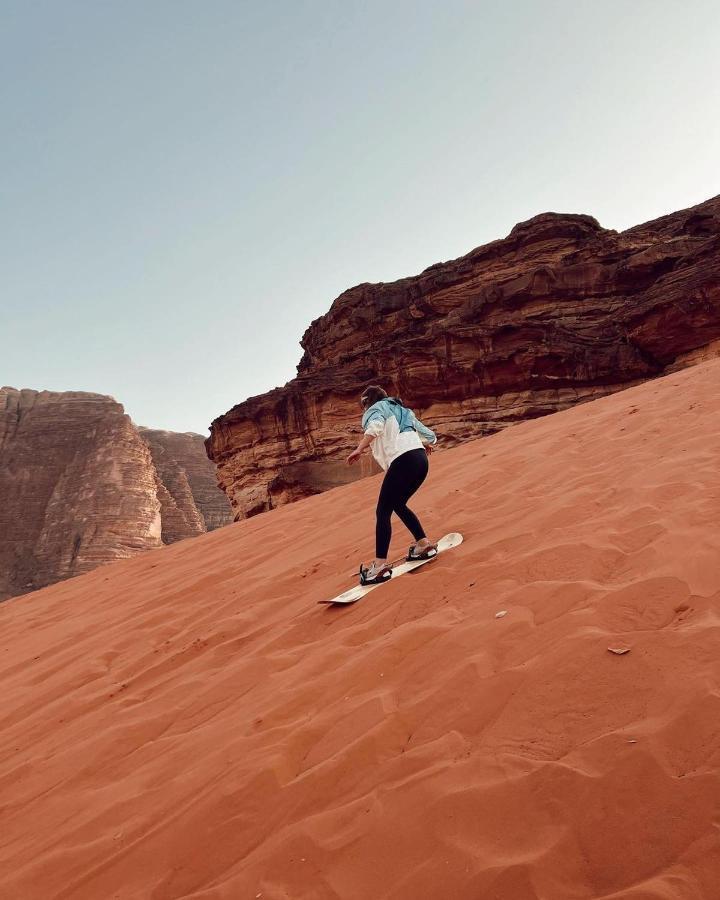 Bedouin Memories Camp Bed & Breakfast Wadi Rum Bagian luar foto