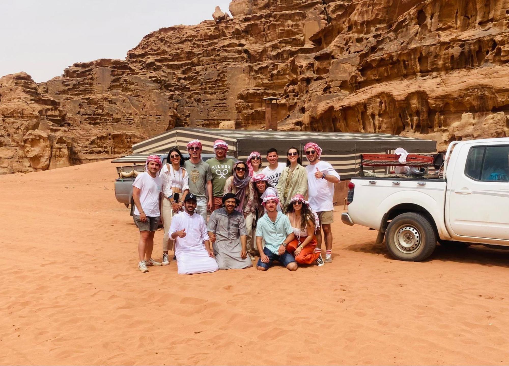 Bedouin Memories Camp Bed & Breakfast Wadi Rum Bagian luar foto